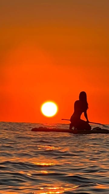 STAND UP PADLE SURF SUNRISE+BREAKFAST+PHOTOS&VIDEOSPRO+GUIDE Gallery Image 1