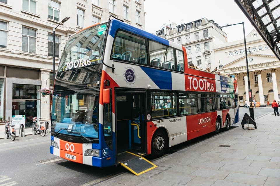 Children's Open Top Bus Tour Gallery Image 1