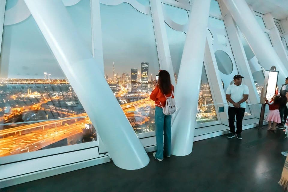 Entry Ticket to the Dubai Frame with Deck Access Gallery Image 3