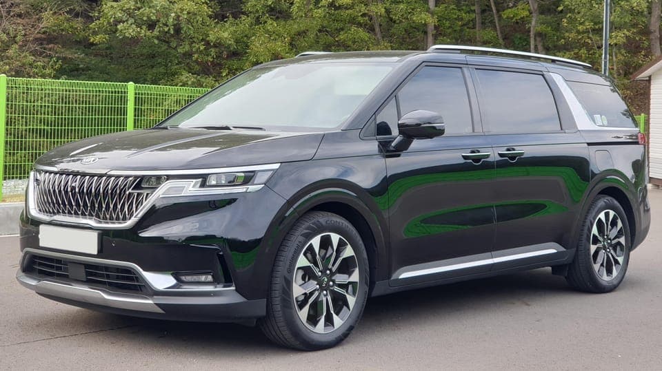 19. Private Transfers to and from London and LHR Airport - Image 19