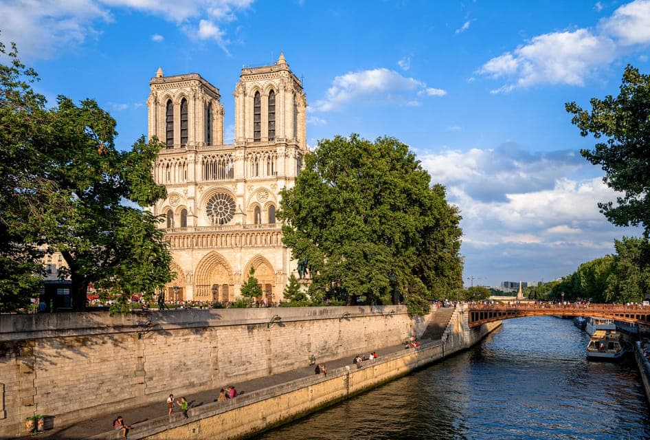 Eternal Notre-Dame VR Experience Ticket Gallery Image 4