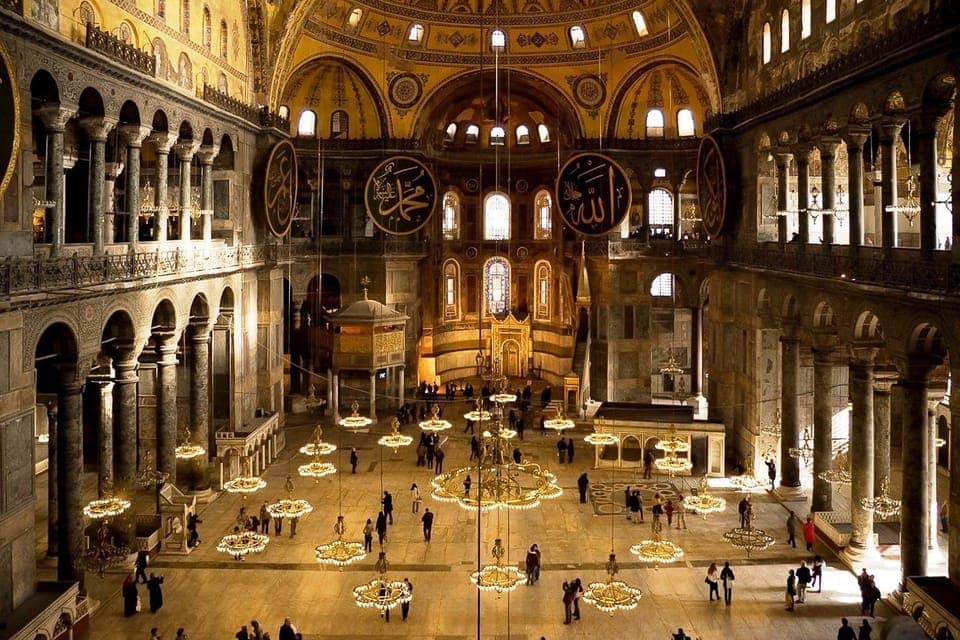 Private 7-Hour Istanbul Tour with Red Carpet Treatment Gallery Image 2