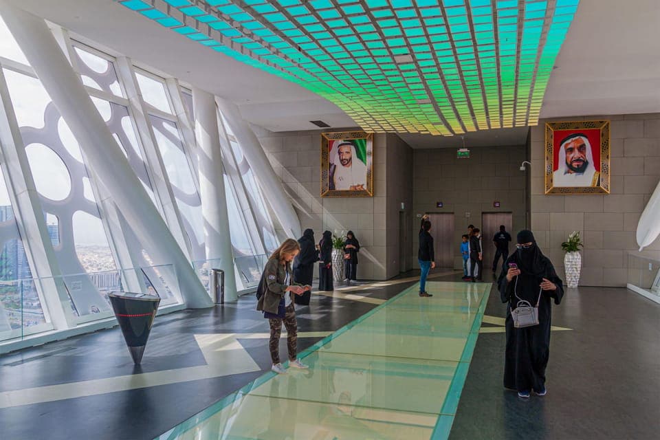 Entry Ticket to the Dubai Frame with Deck Access Gallery Image 4
