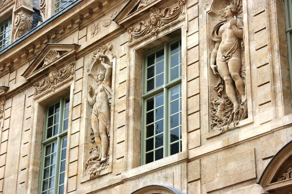 Le Marais Highlights Guided Small Group Walking Tour Gallery Image 4