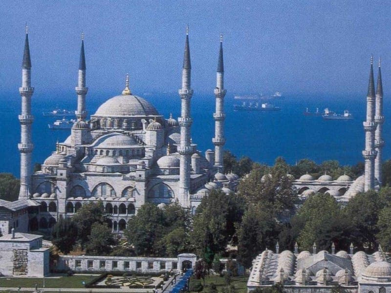 4. Private Tour of Istanbul: Hagia Sophia & Grand Bazaar & More - Image 4