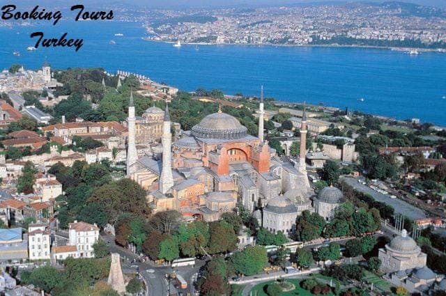 Private Walking Tour: Hippodrome, Blue Mosque, Hagia Sophia Gallery Image 3
