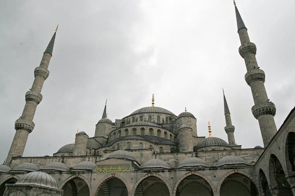 Istanbul: Half-Day Tour with Topkapi Palace Gallery Image 4