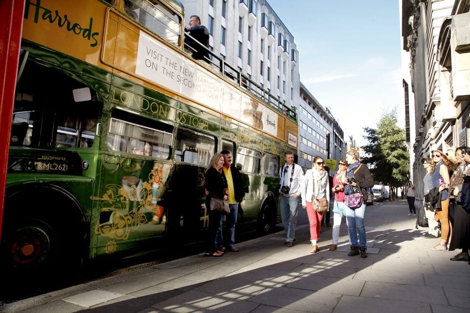 Vintage Double Decker Bus Tour & Thames River Cruise Gallery Image 2