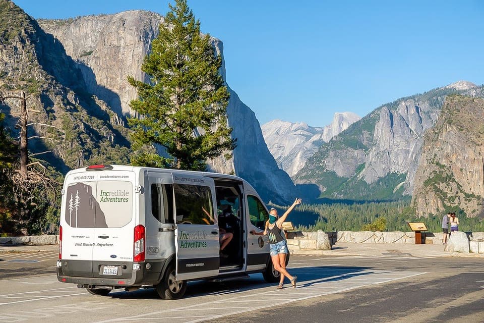 10. Day Trip to Yosemite with Giant Sequoias Hike - Image 10