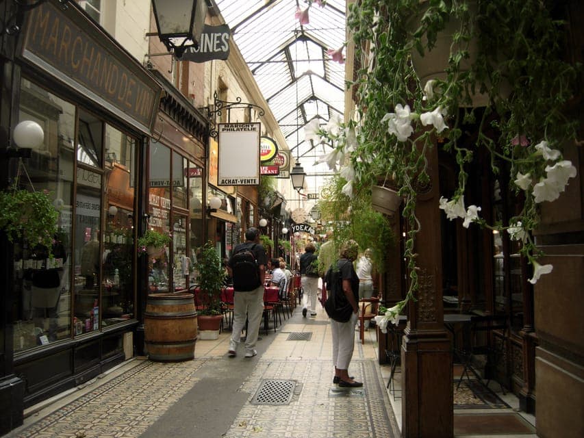 Discover Secret Passages in Paris - Image NaN