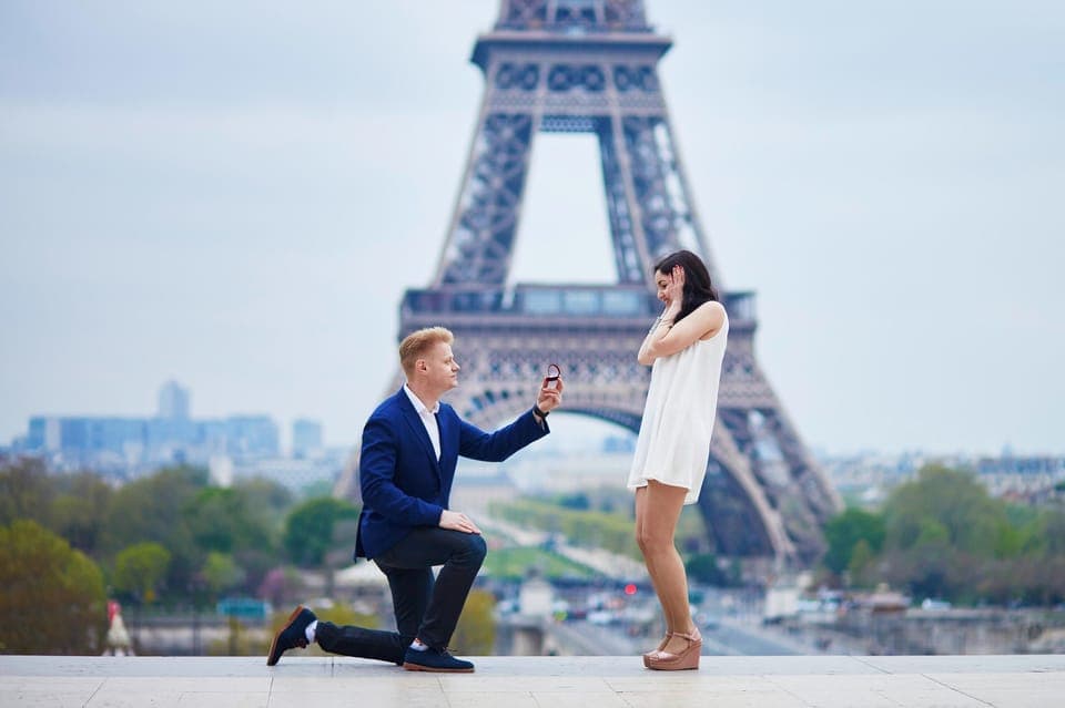 Romantic Photoshoot for Couples Gallery Image 1
