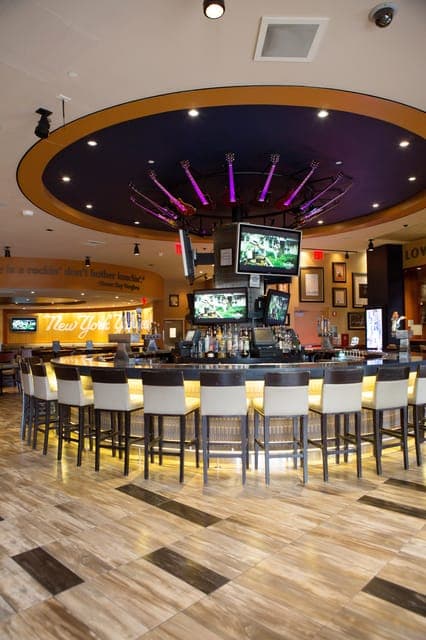 Meal at Hard Rock Cafe Yankee Stadium Gallery Image 2