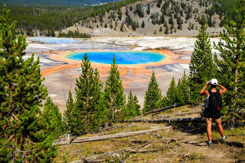20. 7-Day Yellowstone National Park Rocky Mountain Explorer - Image 20