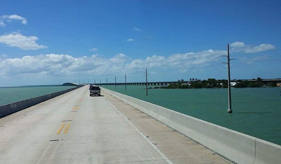 Miami & Key West: One-Way Transfer by Motor Coach Bus Gallery Image 4