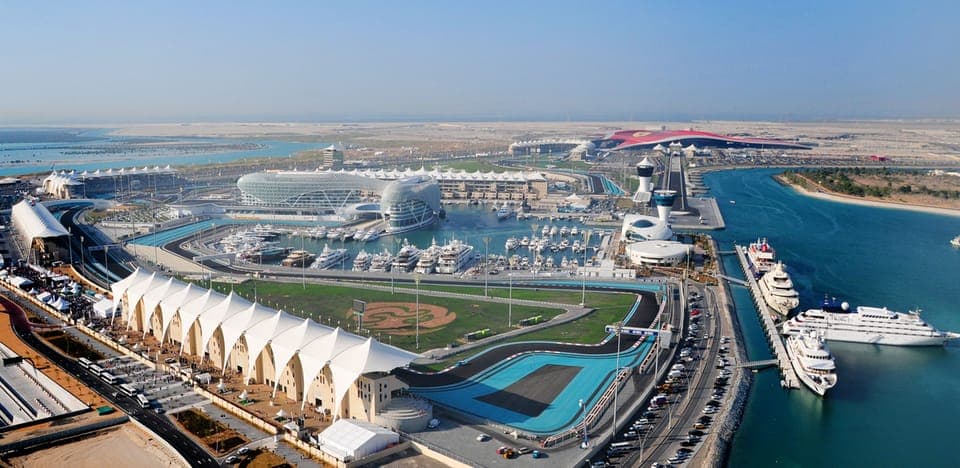 Abu Dhabi Airport Transfer to Hotel or Vice Versa Gallery Image 3