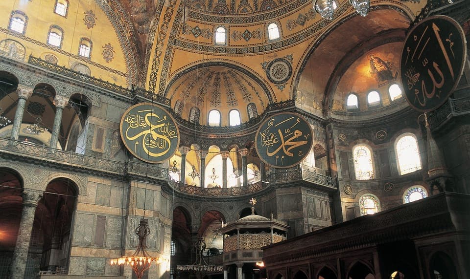 Istanbul: Full-Day Imperial & Asia Small Group Tour Gallery Image 1