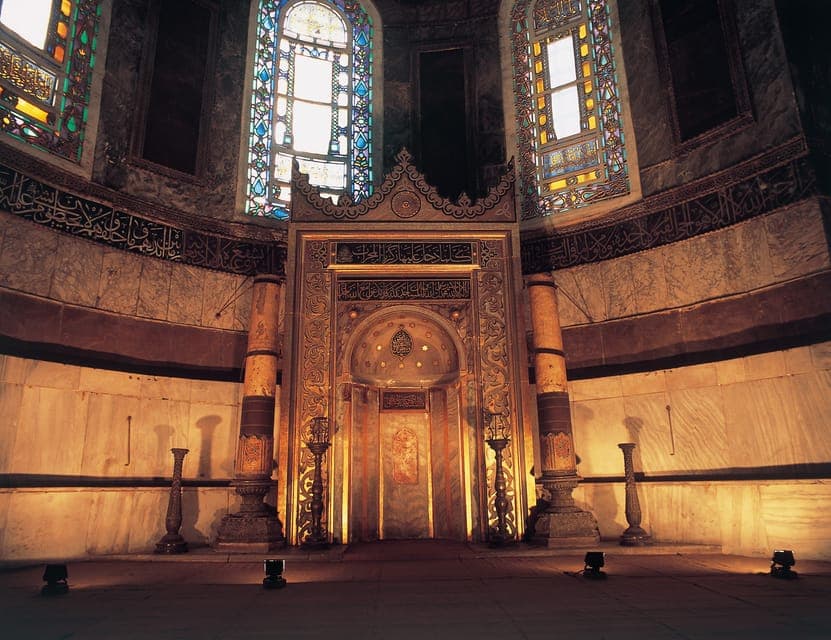 Istanbul: Full-Day Imperial & Asia Small Group Tour Gallery Image 4