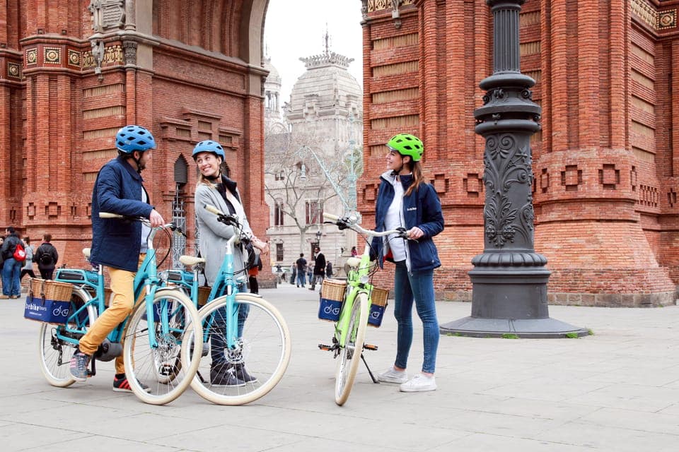2.5-Hour Bike or E-Bike Historical Tour Gallery Image 4