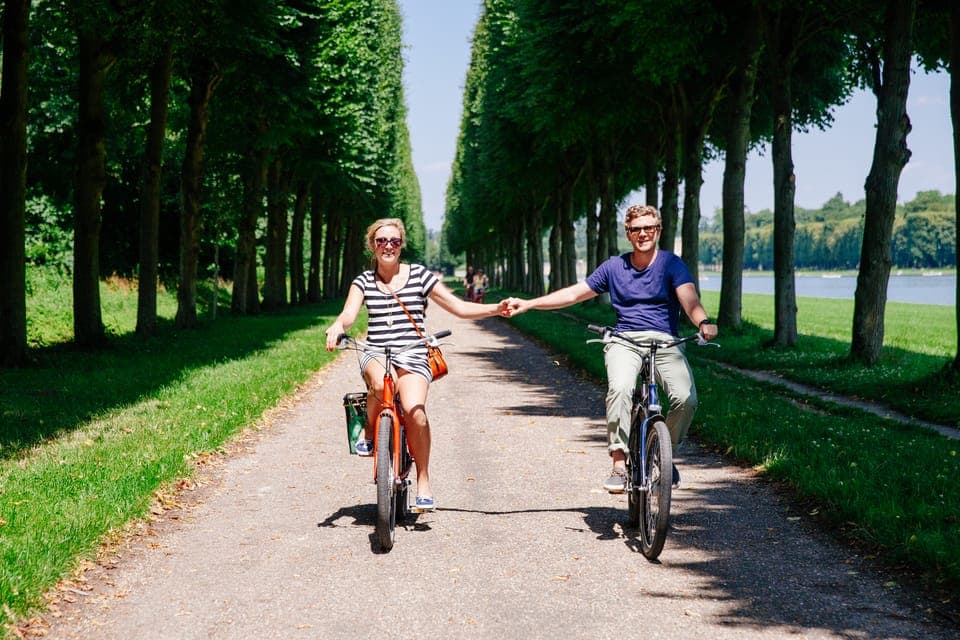 From Paris: VIP Versailles Bike Tour & Kings Apartment Tour Gallery Image 2