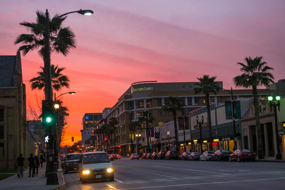 Private Los Angeles Tour by Night Gallery Image 1