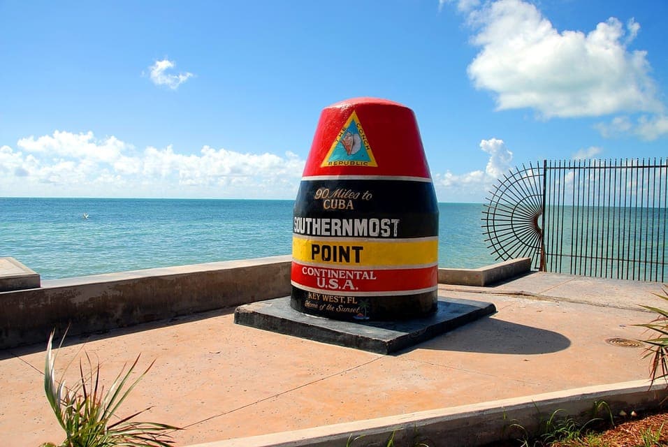From Miami: Key West with Dolphin Watch or Snorkel Boat Gallery Image 3