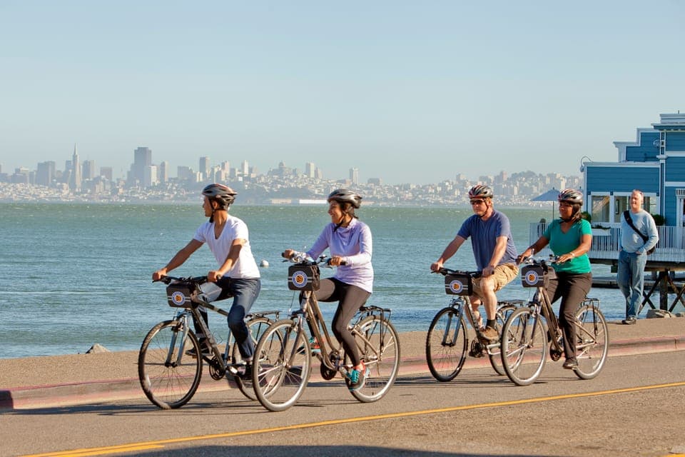 6. Explore at Your Own Pace All Day Bike Rental - Image 6