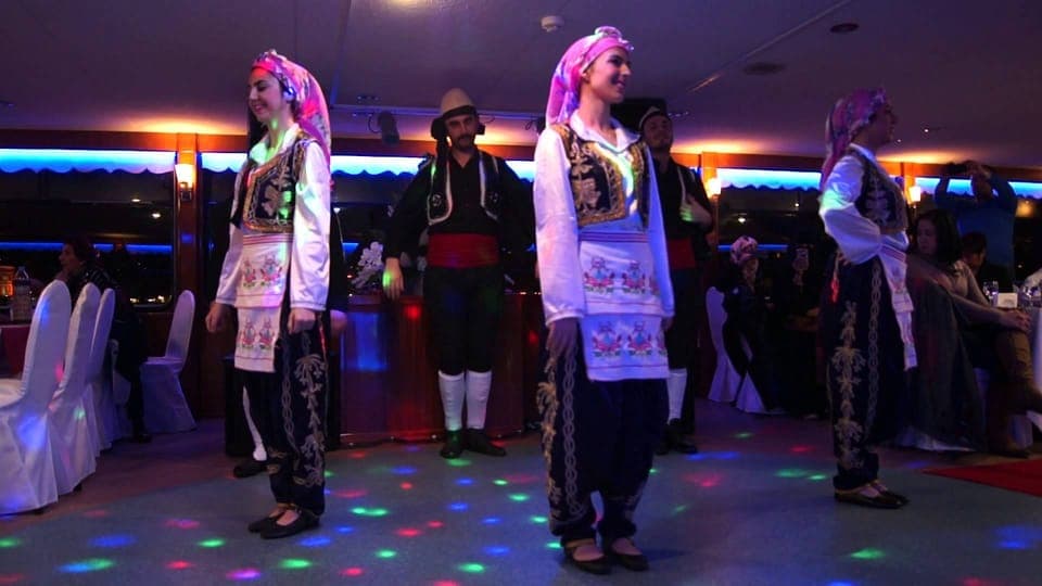 Bosphorus: Dinner Cruise with Live Performances Experience Gallery Image 3