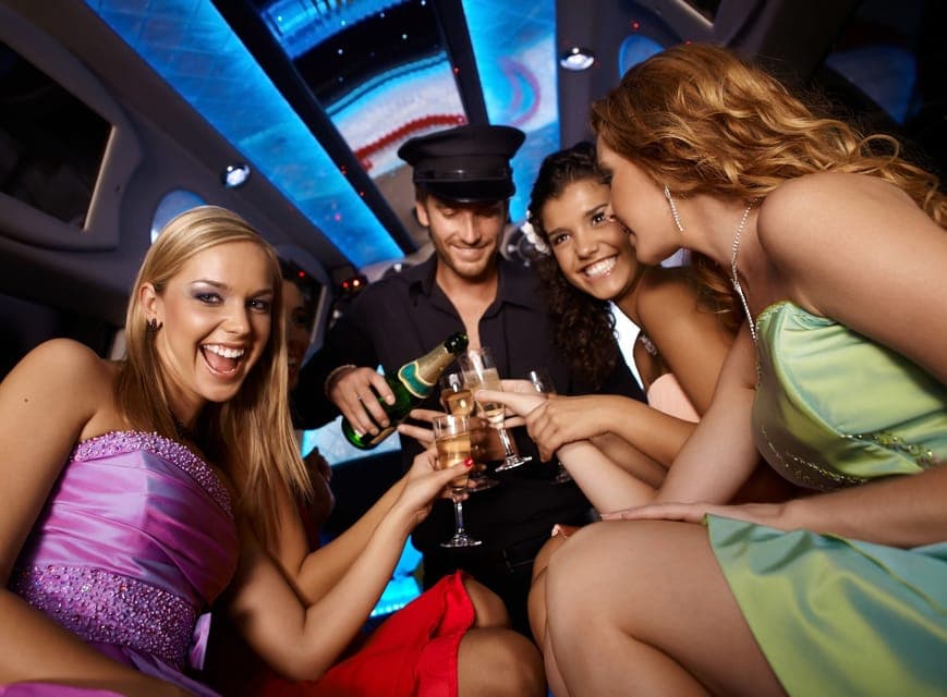 Bachelorette Party Bus Club Crawl Gallery Image 3