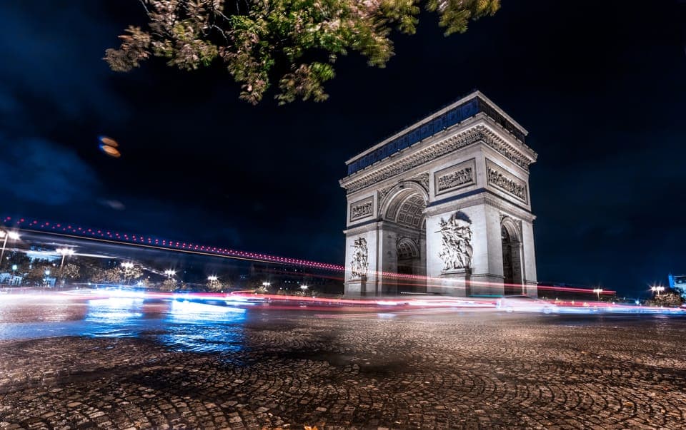 18. Panoramic Night Tour with Audio Guide and Host - Image 18