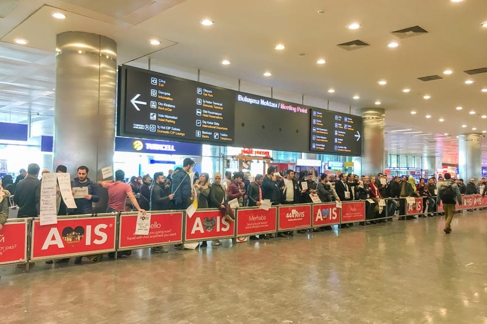 Istanbul Transfers: Airport, Hotel or Return Trip Gallery Image 2