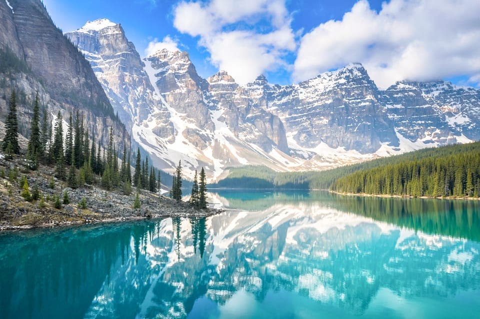 From Seattle: Canadian Rockies 7–Day National Parks Tour Gallery Image 2