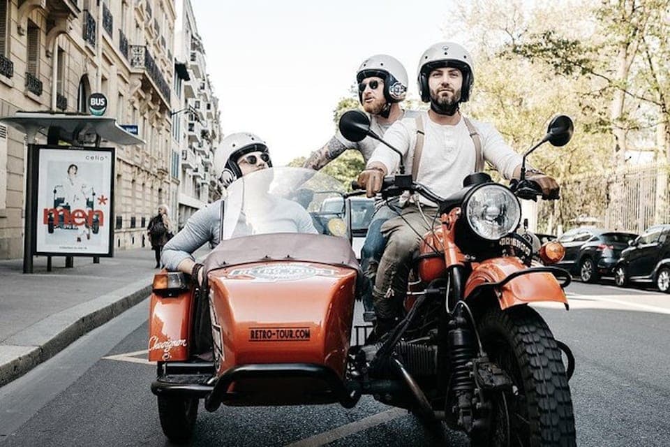 City Highlights Tour by Vintage Sidecar Gallery Image 2