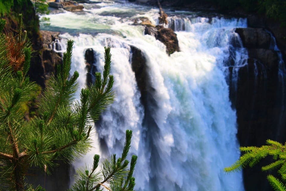 From Seattle: Snoqualmie Falls & Woodinville Wine Tasting Gallery Image 3