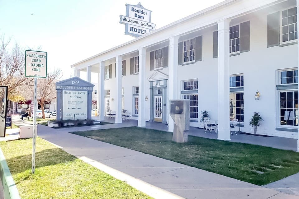 6. From Las Vegas: Boulder City Self-Guided Tour - Image 6