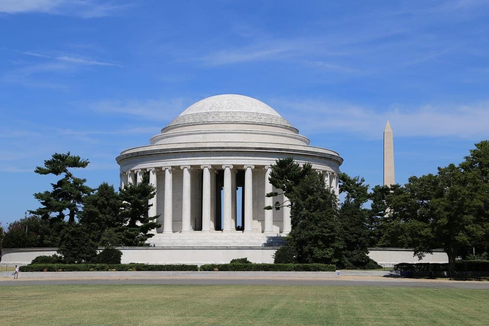 2 For 1! DC Highlights & Arlington Cemetery Tour Bundle Gallery Image 2