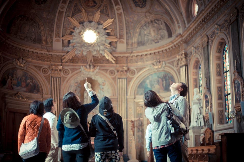 3. Electric Bike Tour of Paris’ Hidden Gems - Image 3