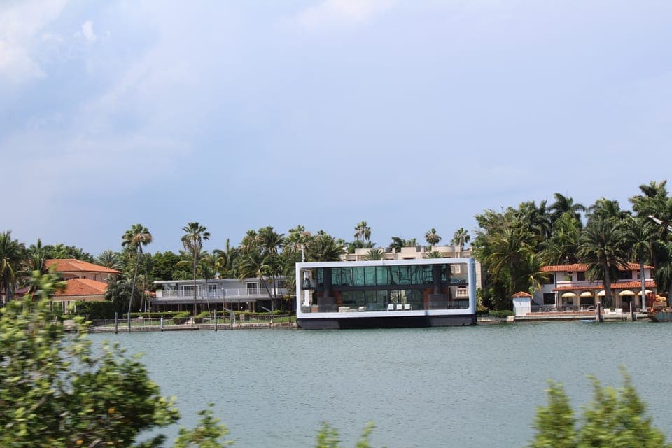 City Bus Tour with Downtown or Miami Beach Pickup Gallery Image 4