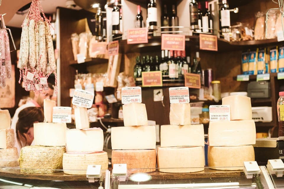 Hidden Markets, Tapas & Paella Food Tour Gallery Image 4