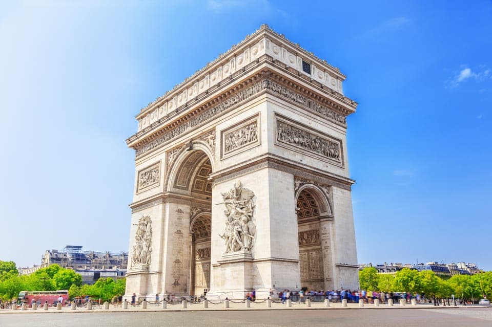 From London: Lunch at Eiffel Tower, Louvre and Notre Dame Gallery Image 3