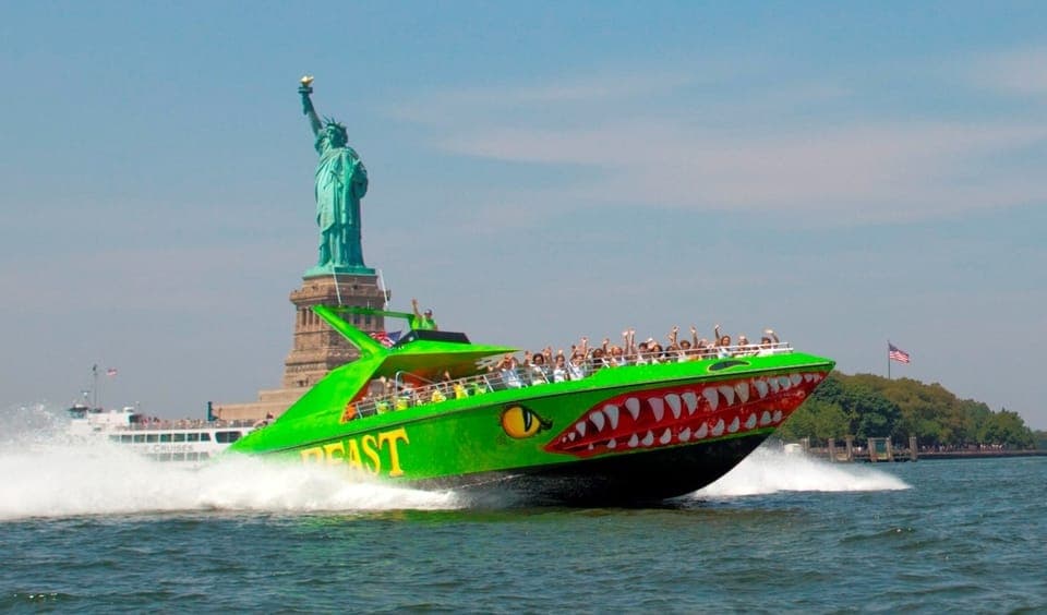 8. Circle Line Speedboat Skip the Box Office Ticket - Image 8