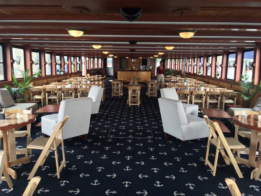 Boston Harbor: Fall Foliage Luncheon Cruise Gallery Image 4