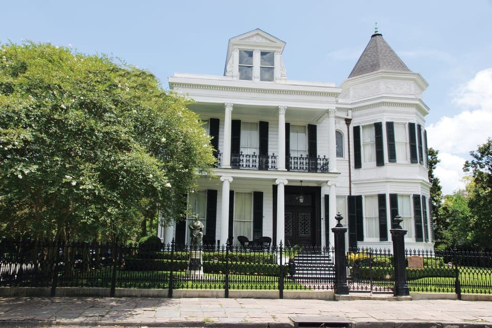 2-Hour Homes of the Rich & Famous Walking Tour Gallery Image 4