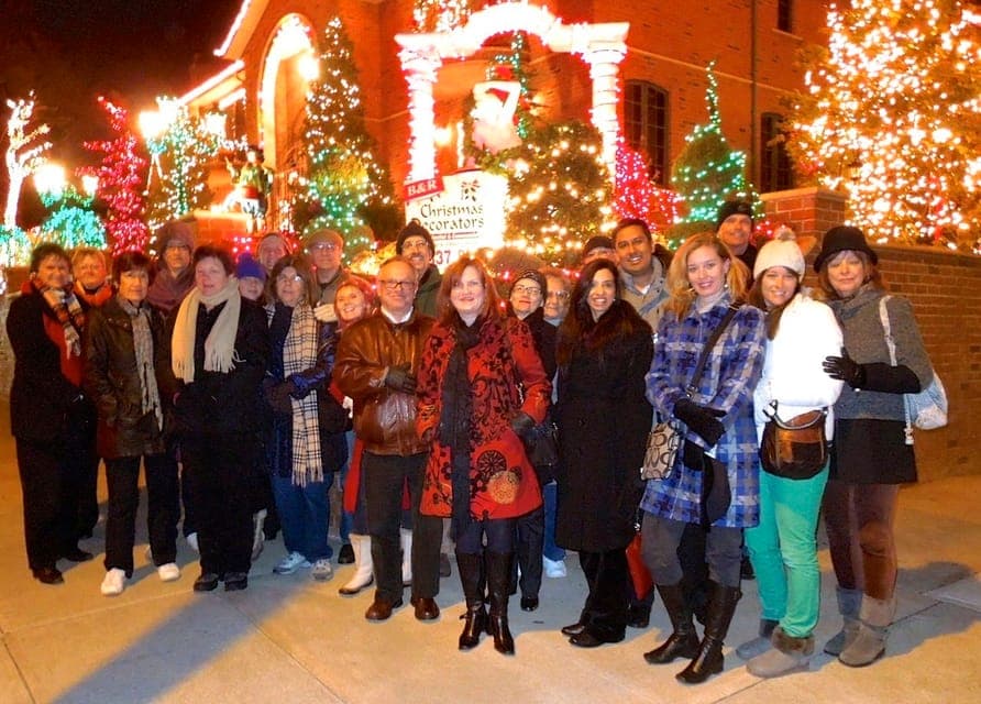 From Manhattan: 4-Hour Christmas Lights Luxury Bus Tour Gallery Image 1