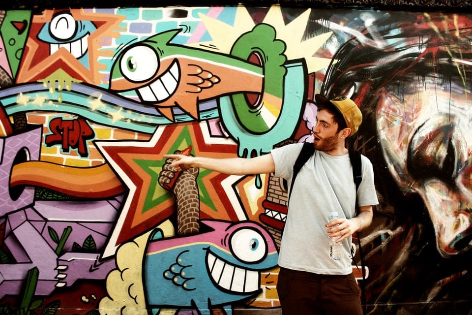 3. The Original London Street Art Tour (French) - Image 3