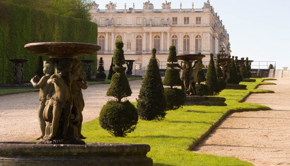 From Paris: Roundtrip Shuttle to Versailles Gallery Image 4