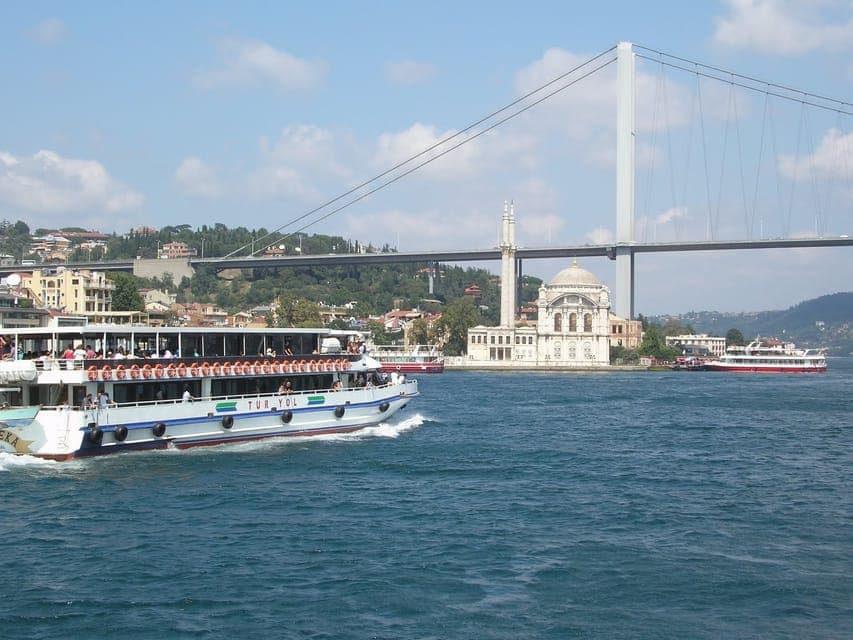 Bosphorus Tour With Lunch Gallery Image 1
