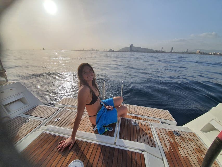 Luxury Private Yacht Daytime Cruise Gallery Image 3