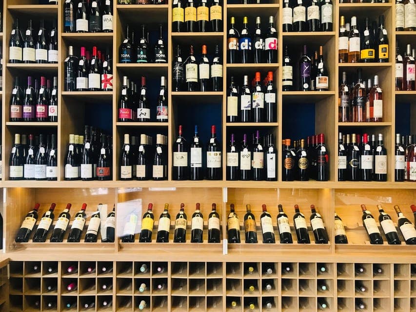 14. Bordeaux: Food Walking Tour with Full Meal and Wine - Image 14