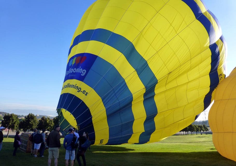 Hot Air Balloon Ride with Optional Transportation Gallery Image 1