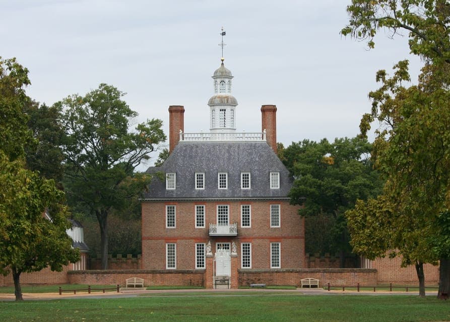From DC: Colonial Williamsburg and Historical Triangle Tour - Image NaN